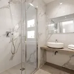 Koala House 4*